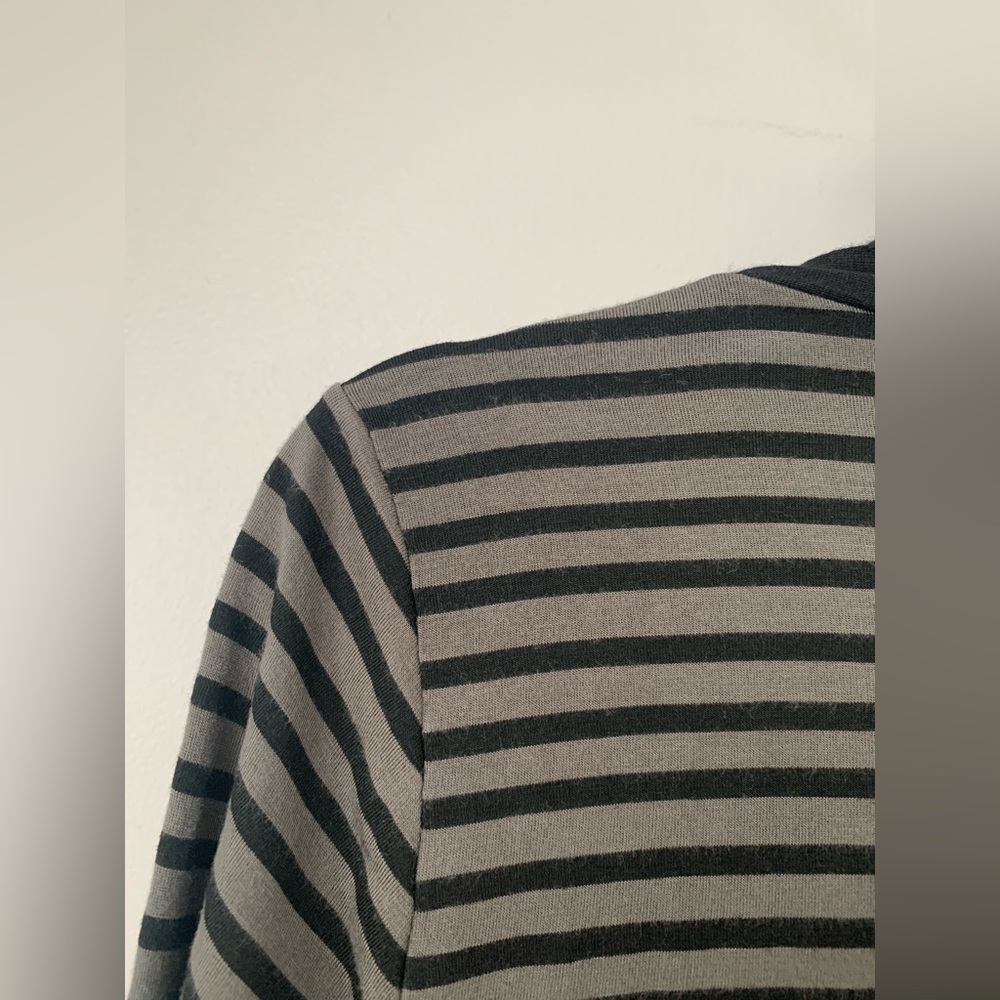 Michael Farrell Black and Gray Striped Women's Cardigan - Picture 5 of 16